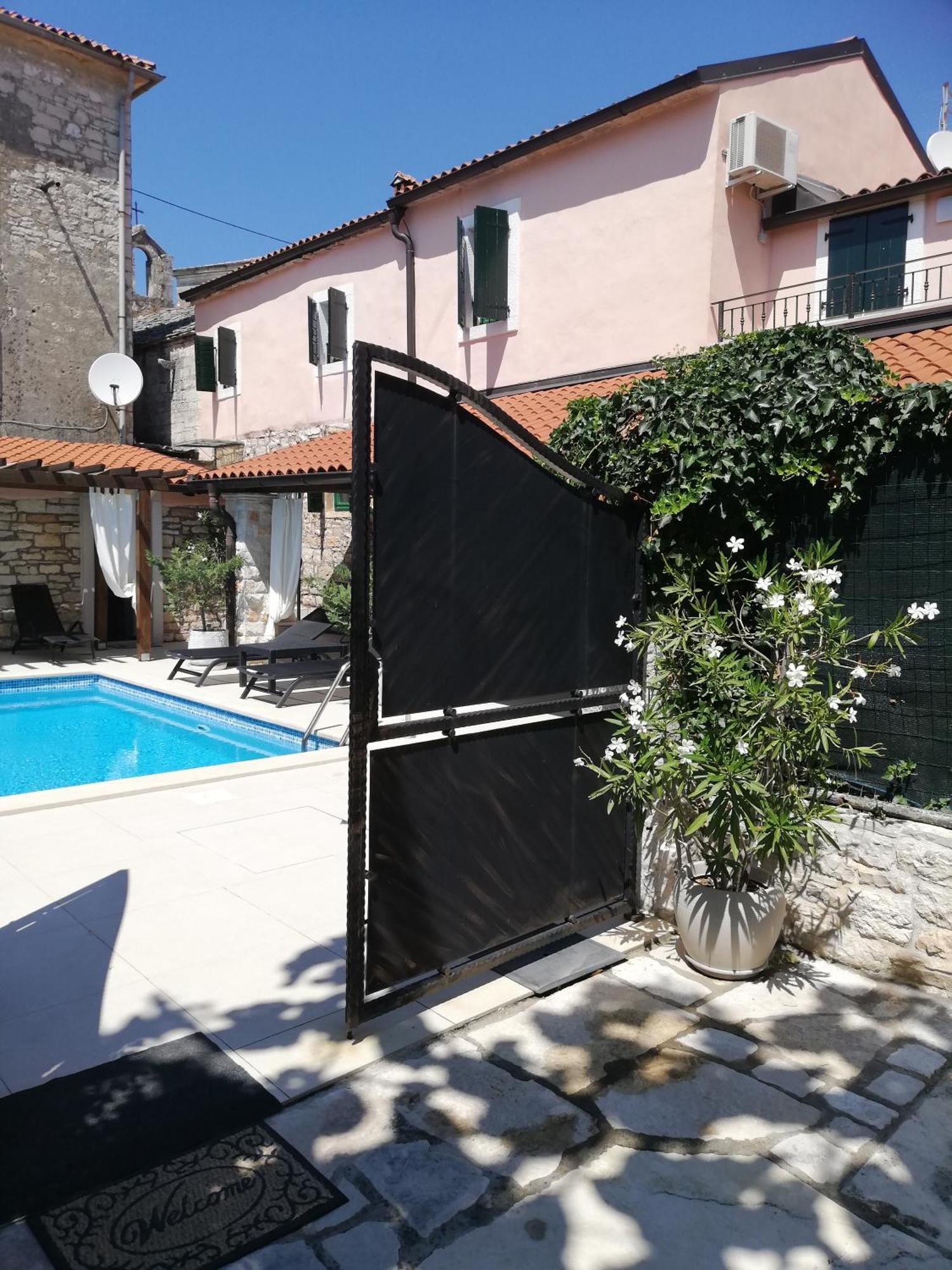 Lory Vila Sveti Lovreč Pazenatički Exterior foto
