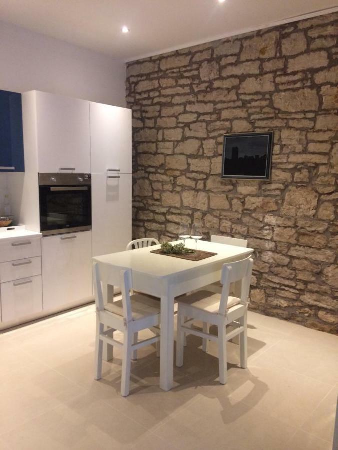 Lory Vila Sveti Lovreč Pazenatički Exterior foto