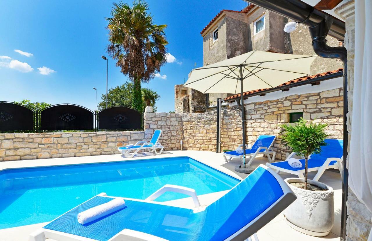 Lory Vila Sveti Lovreč Pazenatički Exterior foto